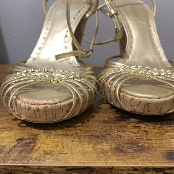 BCBGirls Metallic Gold Strappy Open Toe Heels Size 8.5 - Picture 3 of 8